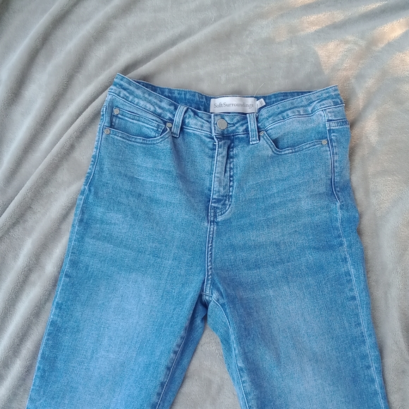 102 Soft Surroundings High Waist Wide Leg Soft Denim Jeans - Picture 4 of 6